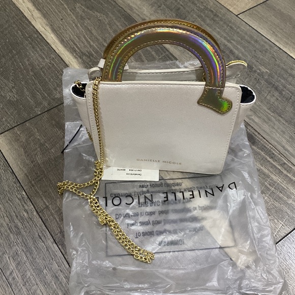 Danielle Nicole Mrs. Potts crossbody - Picture 2 of 5